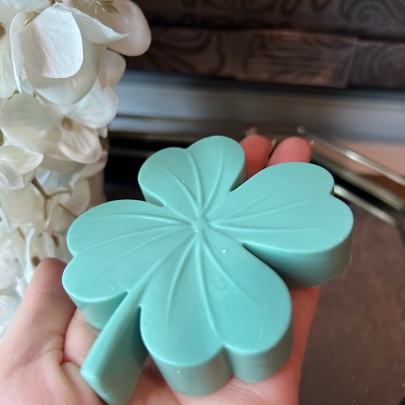 Green St. Patrick’s Day Soap Set - Picture 2 of 4